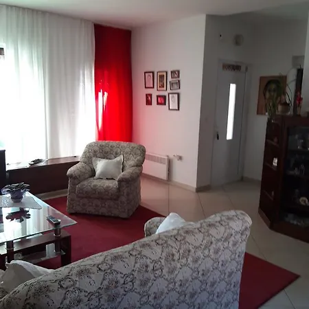 Apartment Ela