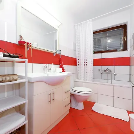 Apartment Ela *